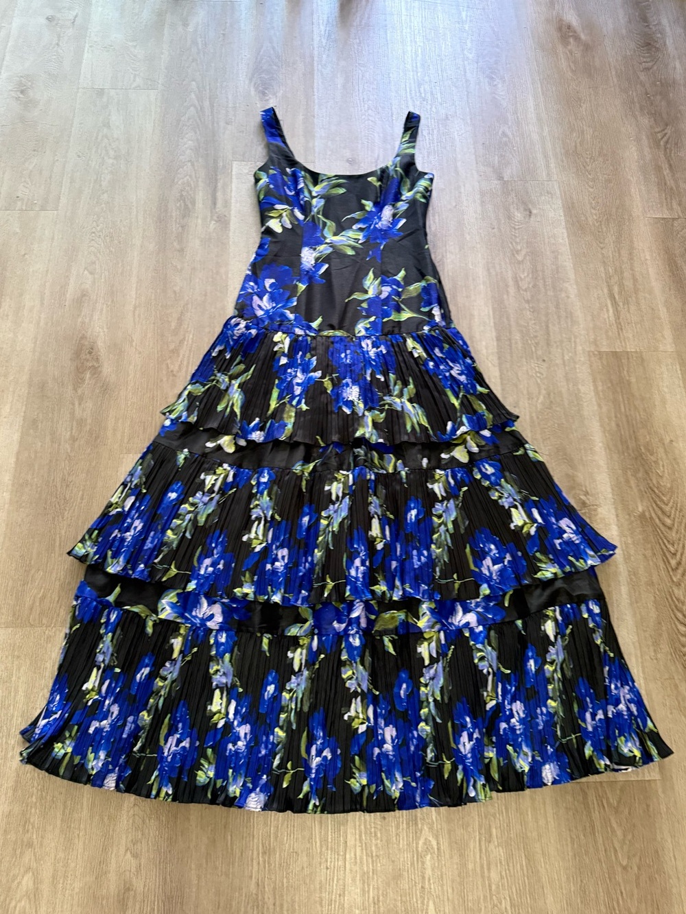 hutch luna black & blue romantic floral tiered maxi gown dress size small NEW